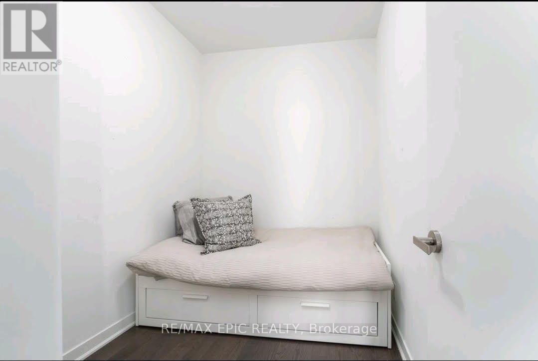 5705 - 100 HARBOUR STREET, Toronto (Waterfront Communities) — photo 7