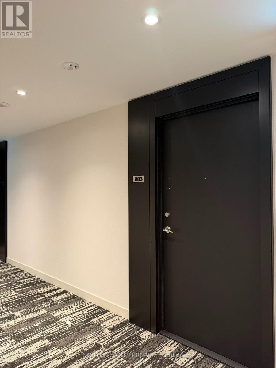 803 - 252 CHURCH STREET, Toronto (Church-Yonge Corridor)
