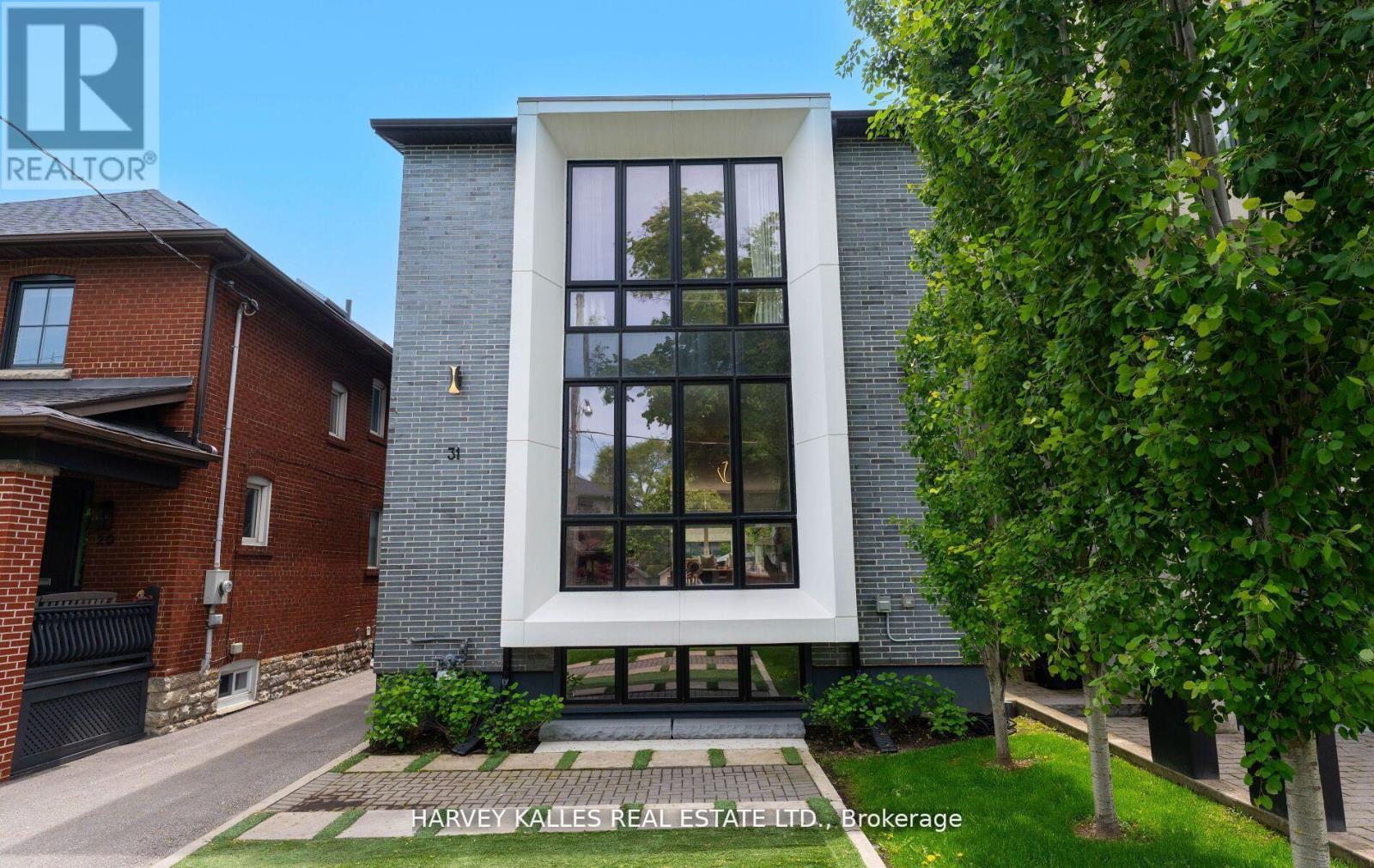 31 KILBARRY ROAD, Toronto (Yonge-St. Clair) — photo 2