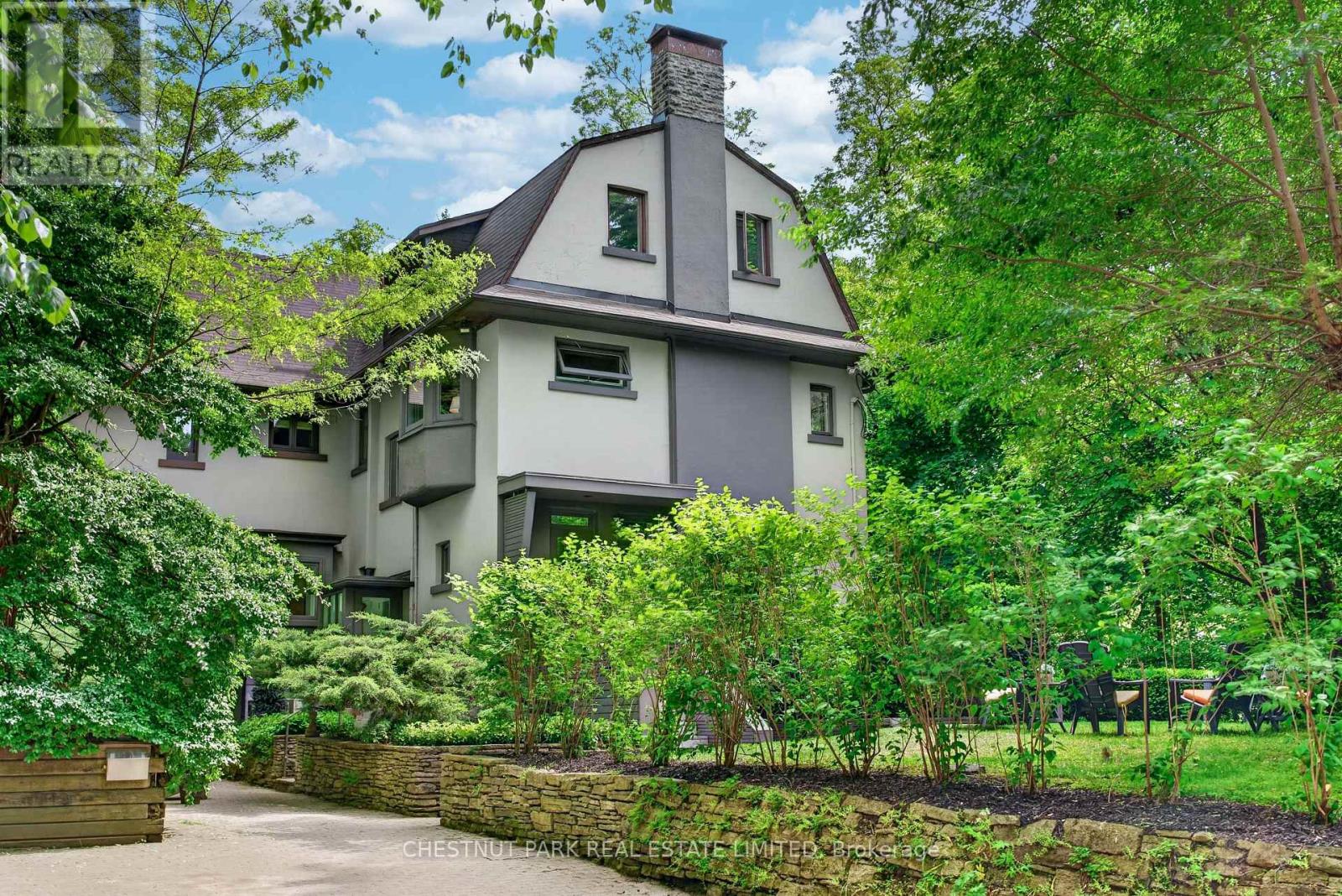 80 WYCHWOOD PARK - 2