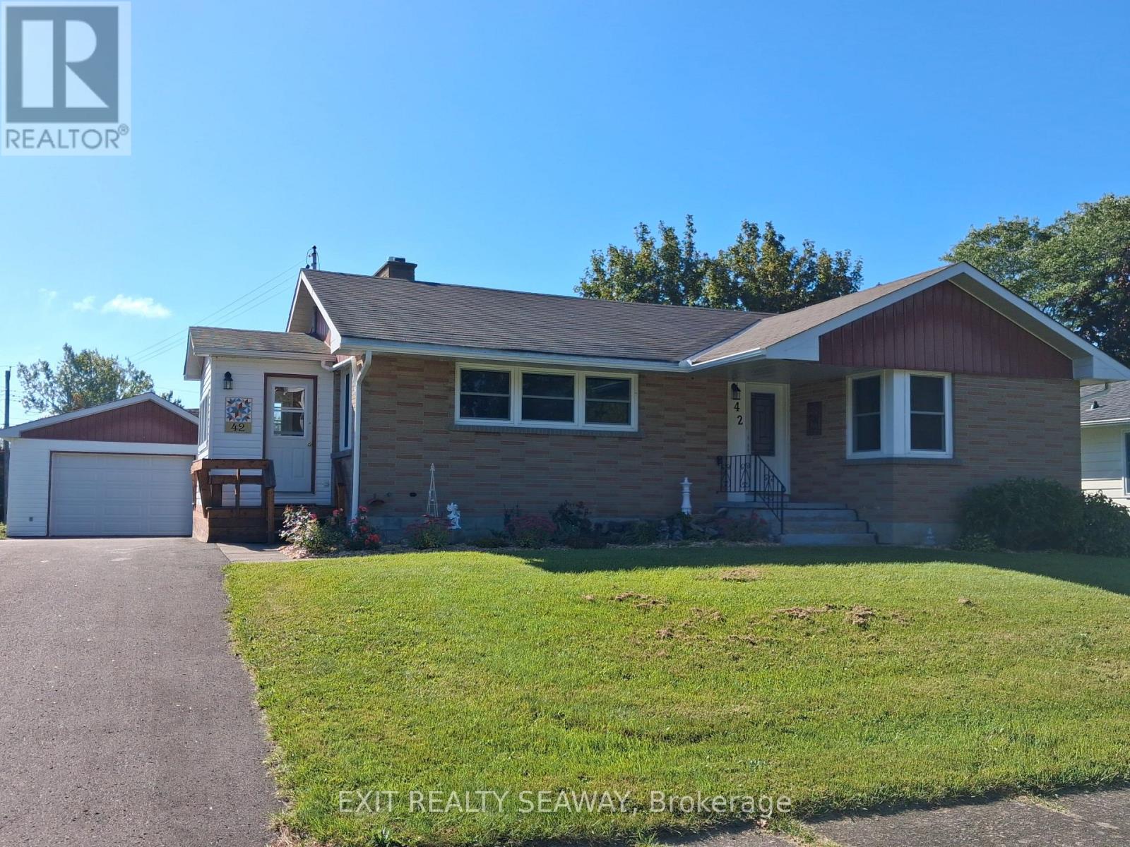 42 SANTA CRUZ DRIVE, South Stormont — photo 3