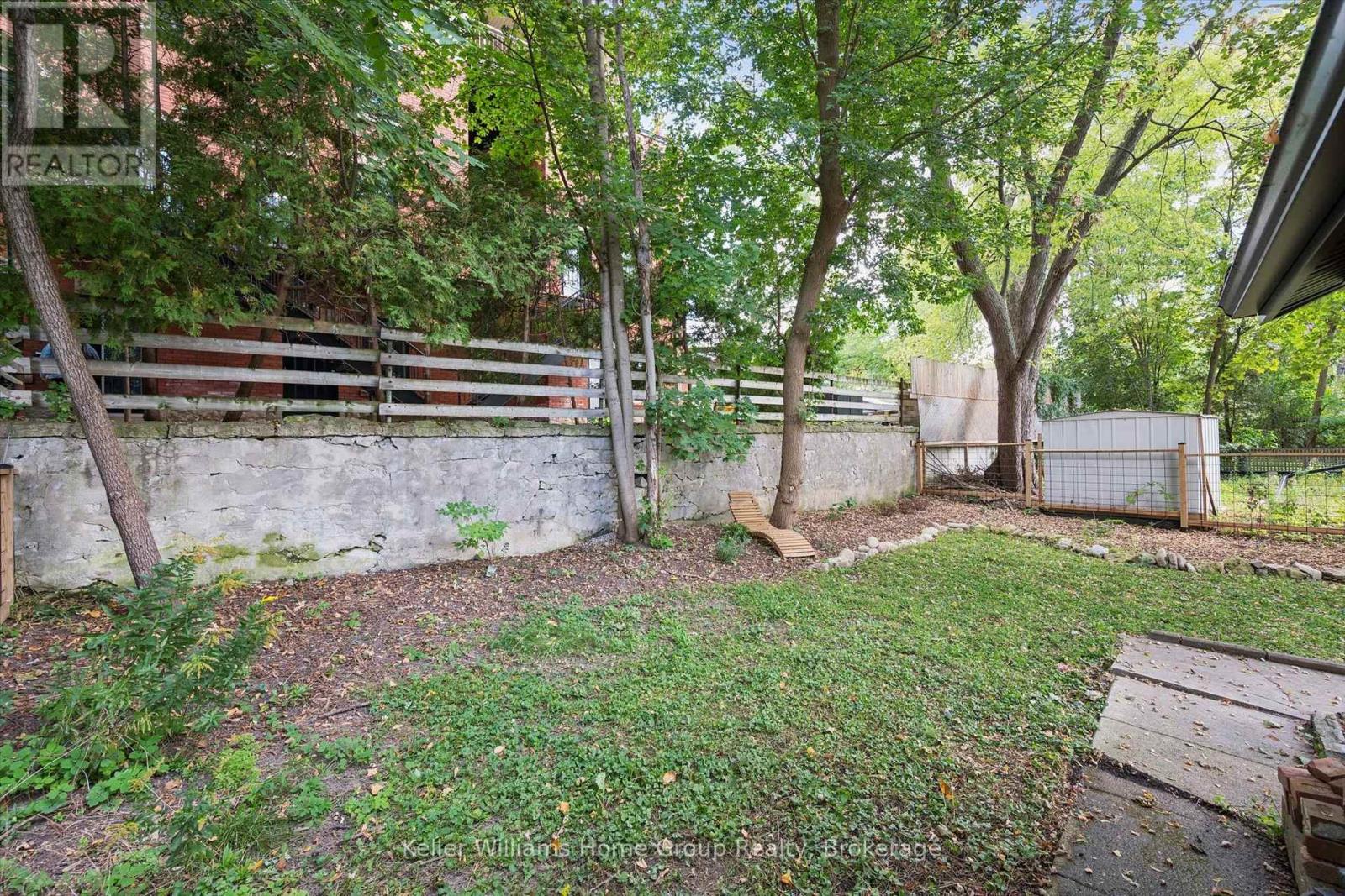 37 ARTHUR STREET N - Image 33