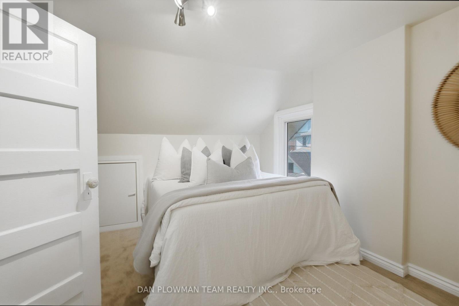 224 ARTHUR STREET - 20