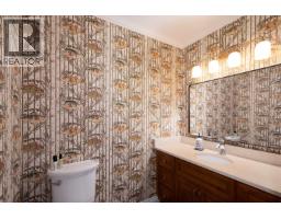 510 Evergreen Place, North Vancouver, BC V7N2Z2 Photo 13