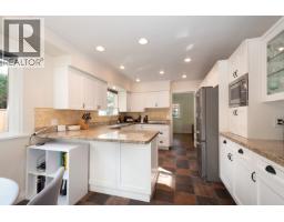 510 Evergreen Place, North Vancouver, BC V7N2Z2 Photo 8