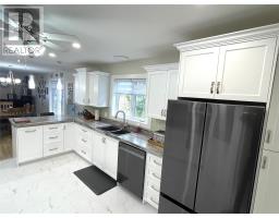 15 Twomey Drive thumbnail 17