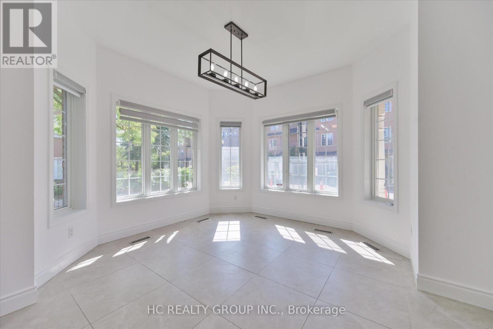 6 - 5 ST MORITZ WAY, Markham (Unionville) — photo 8