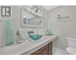 20417 Centre Street, East Gwillimbury, ON L0G1M0 Photo 28