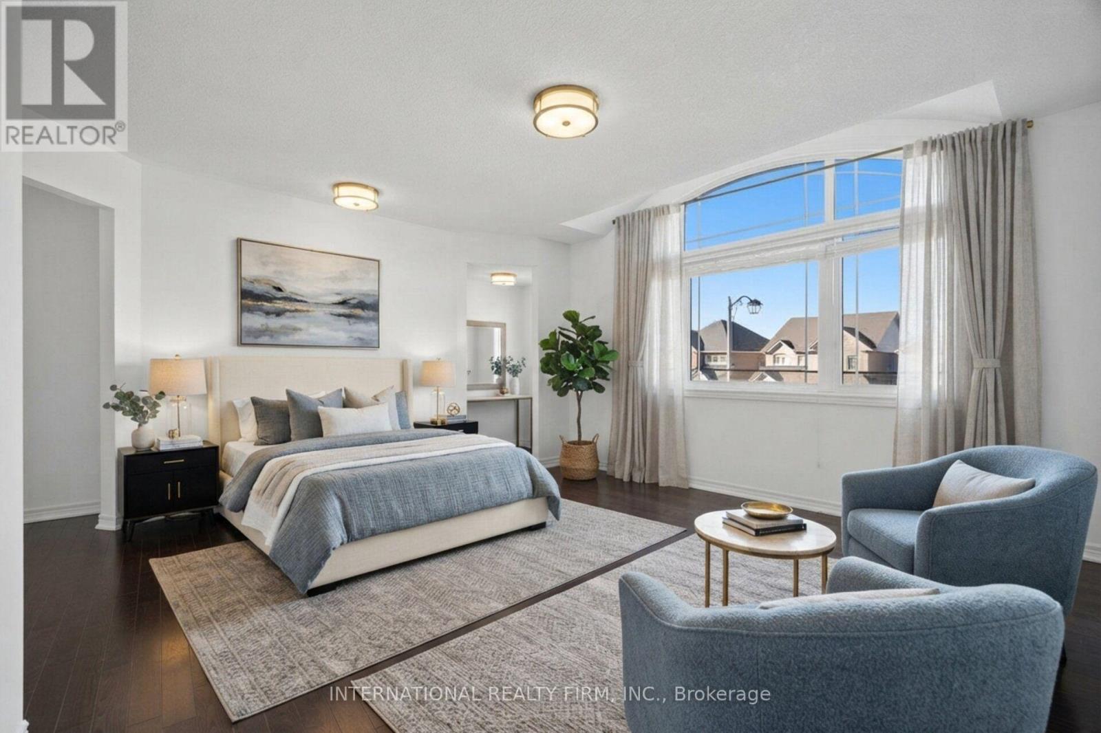 11 LADY GWILLIM AVENUE - 18