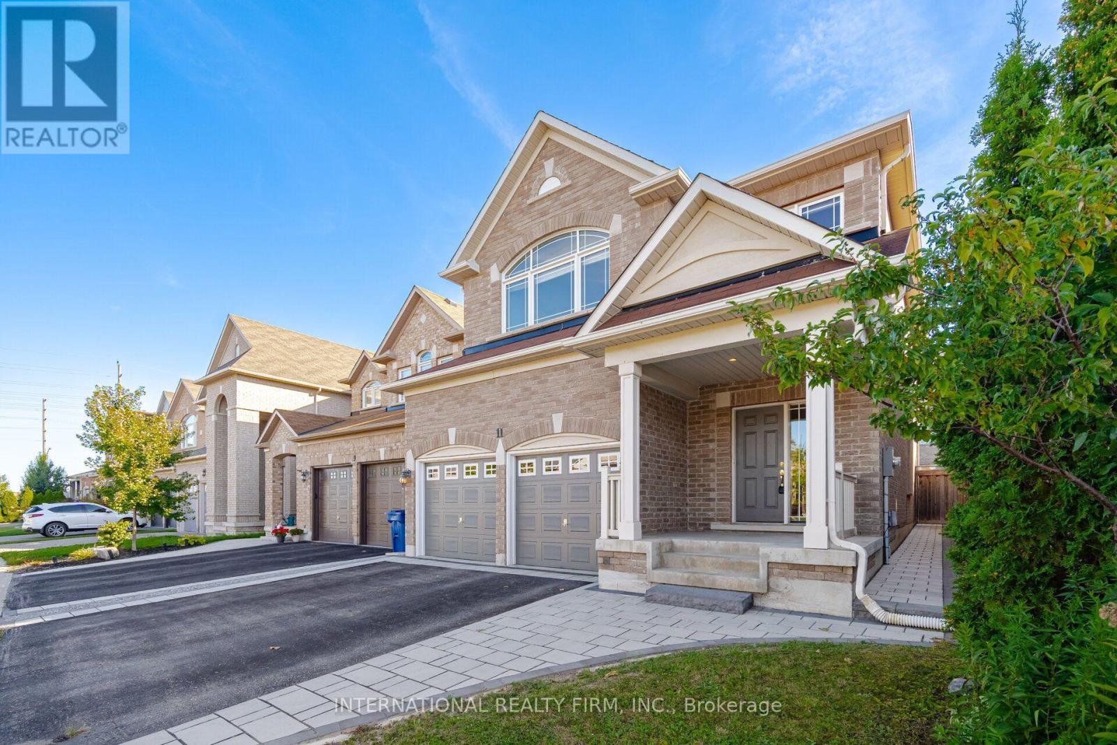 11 LADY GWILLIM AVENUE, East Gwillimbury — photo 4