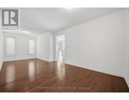 11 Lady Gwillim Avenue, East Gwillimbury, ON L9N0B3 Photo 10