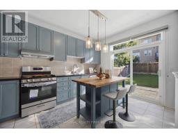 11 Lady Gwillim Avenue, East Gwillimbury, ON L9N0B3 Photo 11