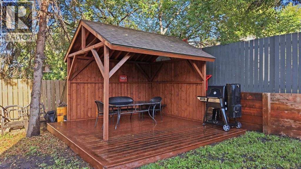 Listing photo – 4906 43 Street, Ponoka