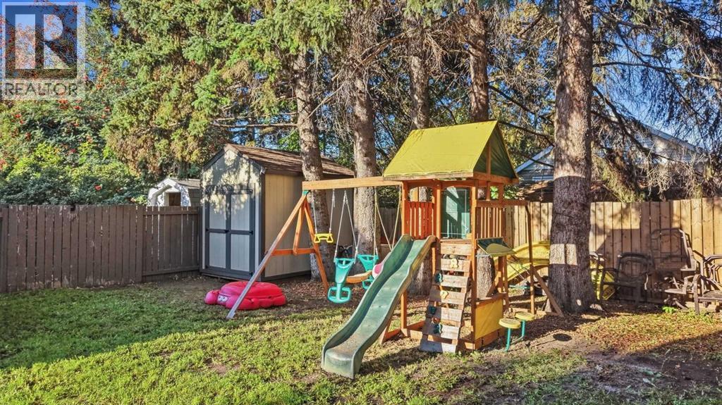 Listing photo – 4906 43 Street, Ponoka