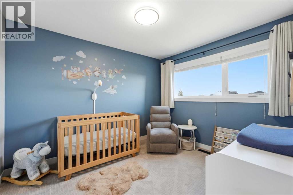 Second upstairs bedroom