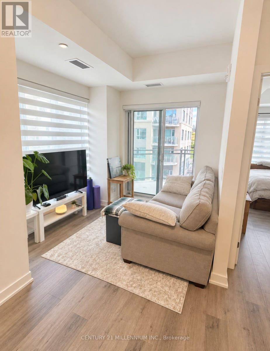 310 - 56 LAKESIDE TERRACE, Barrie (Little Lake)