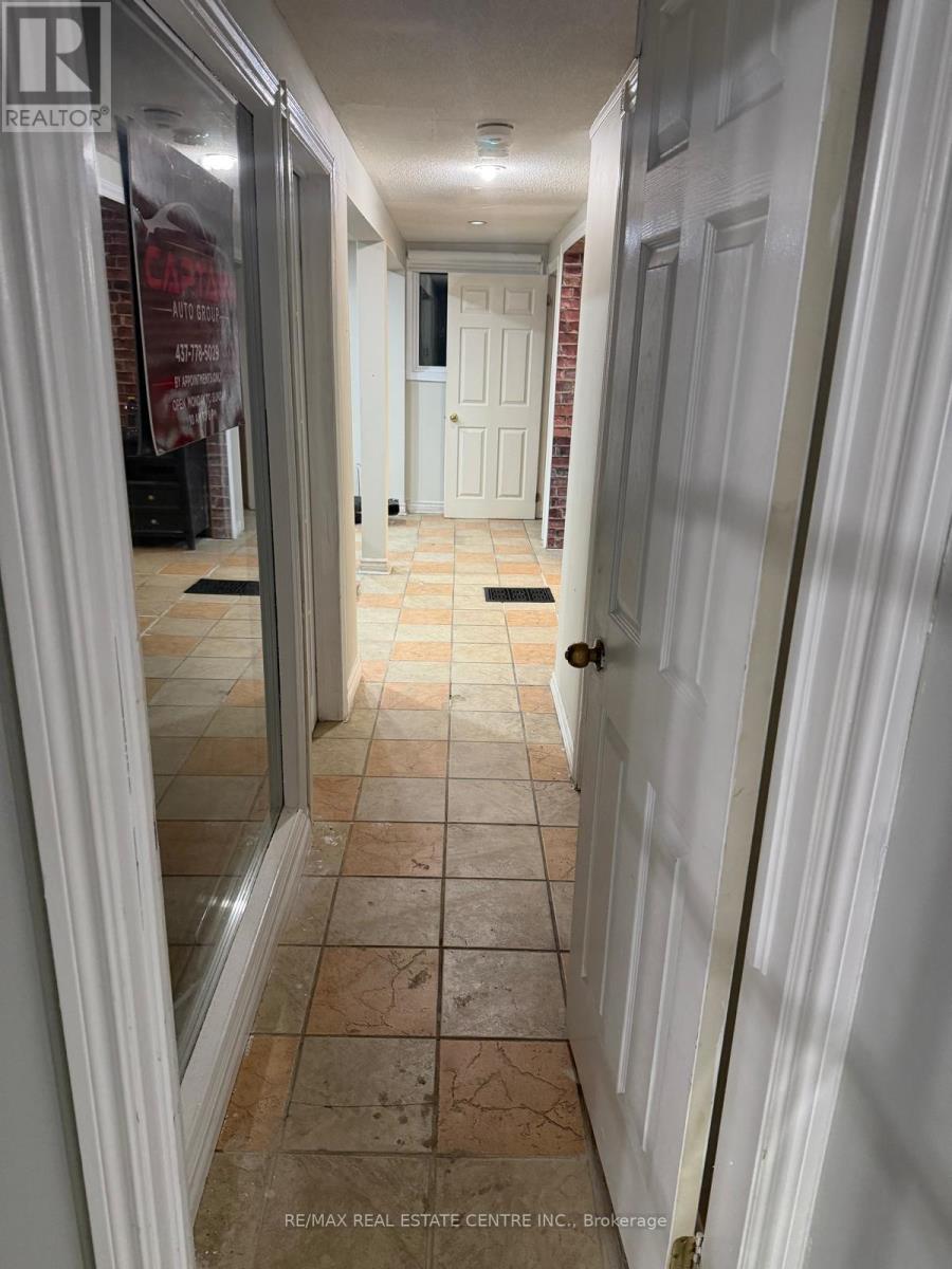 481 GUELPH STREET N, Halton Hills (Rural Halton Hills)