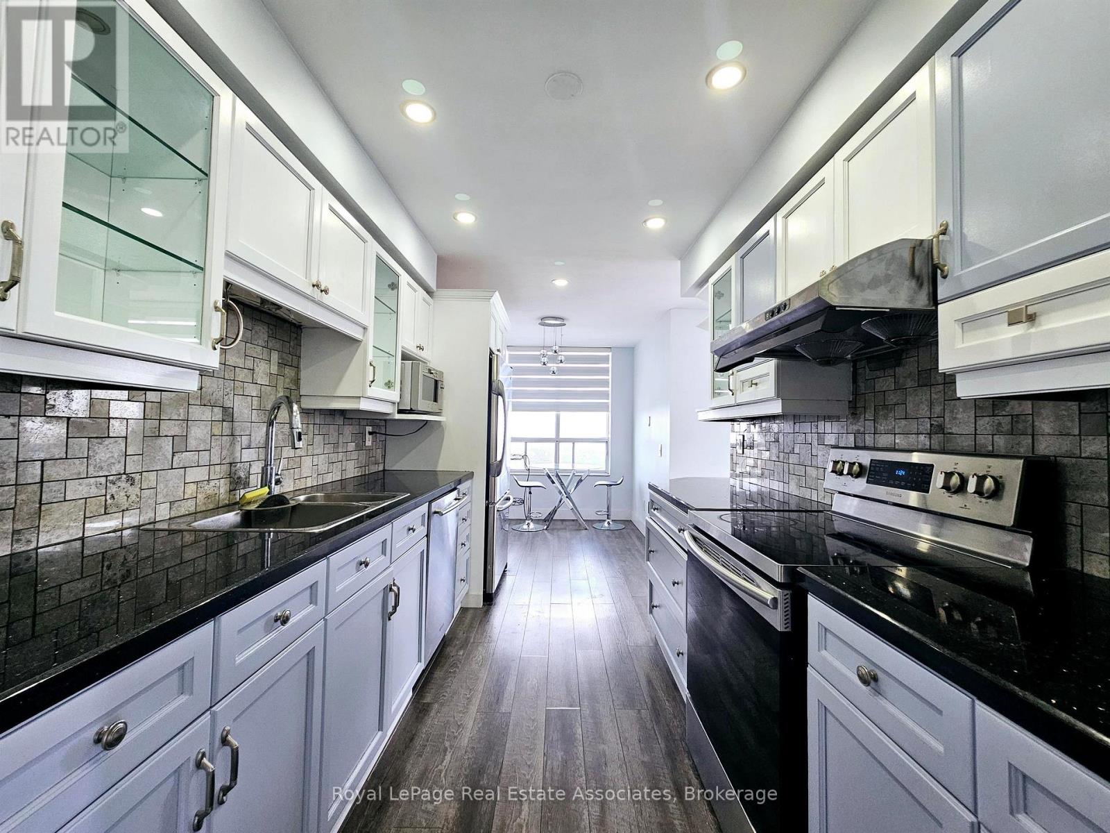 2425 - 25 KINGSBRIDGE GARDEN CIRCLE, Mississauga (Hurontario) — photo 2