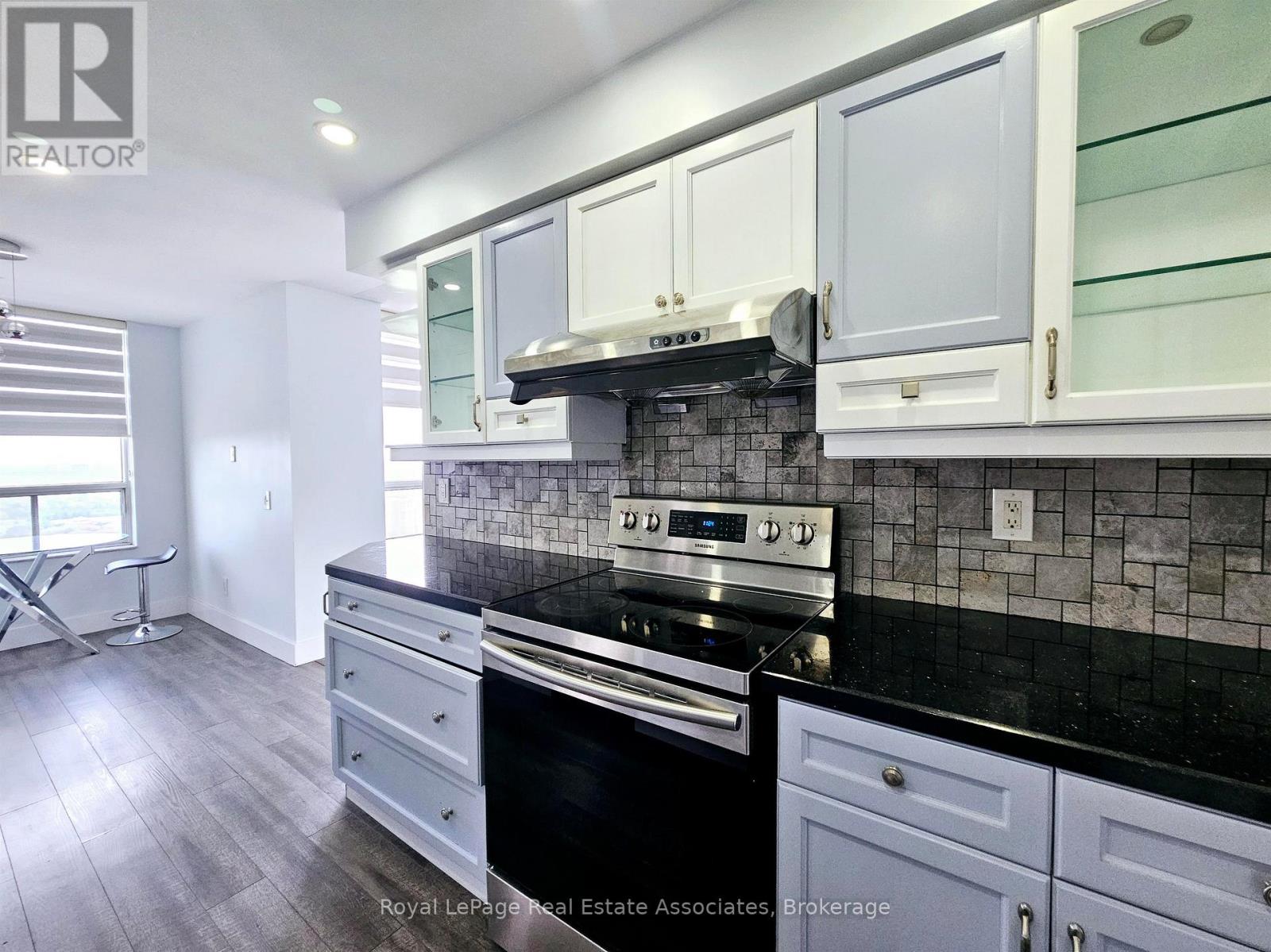 2425 - 25 KINGSBRIDGE GARDEN CIRCLE, Mississauga (Hurontario) — photo 3