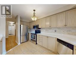 36 - 21 Eastview Gate, Brampton, ON L6P1P6 Photo 7