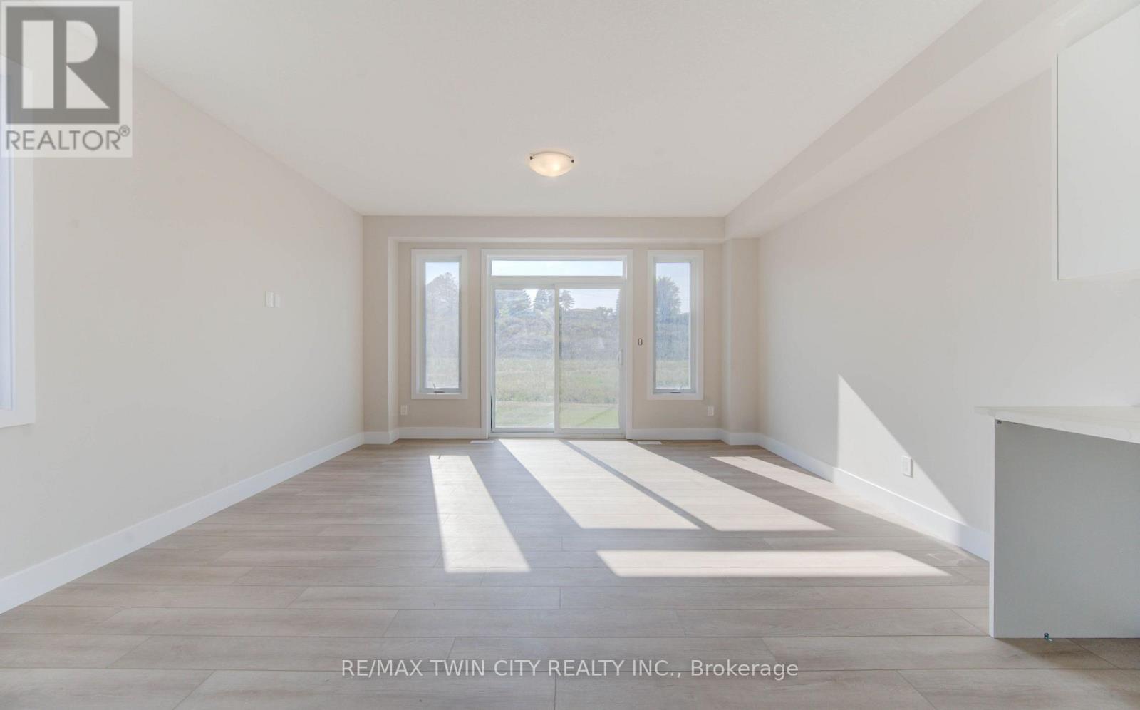 161 DUNNIGAN DRIVE, Kitchener — photo 12