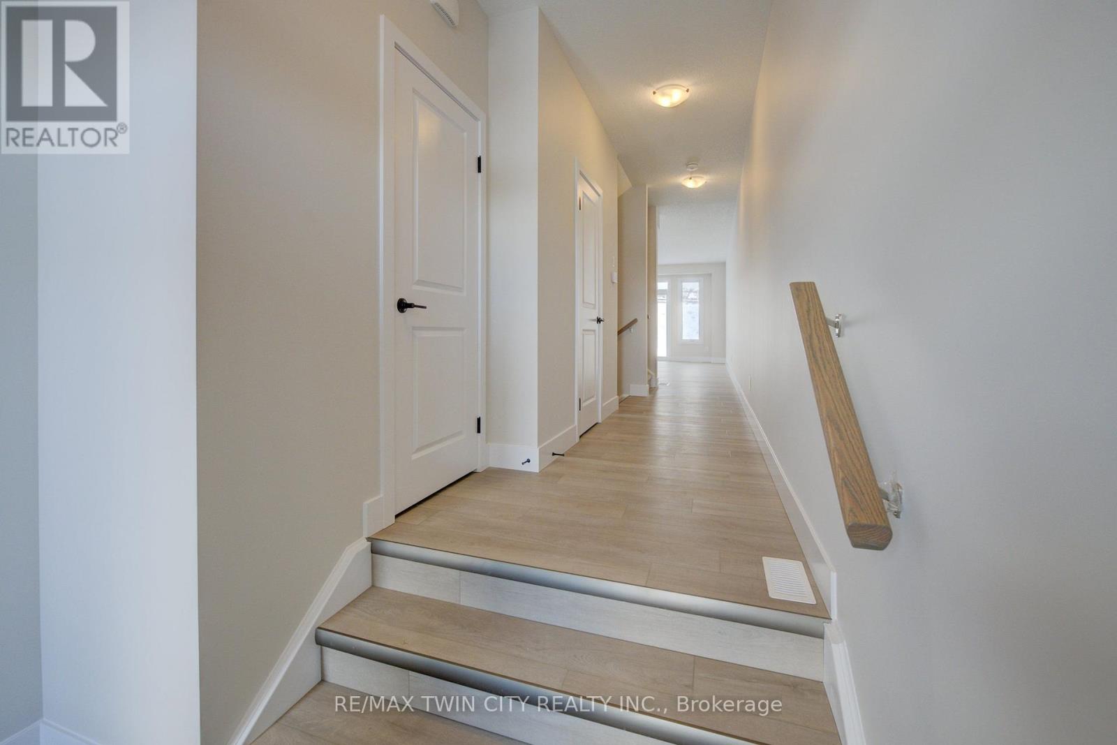 163 DUNNIGAN DRIVE, Kitchener — photo 4