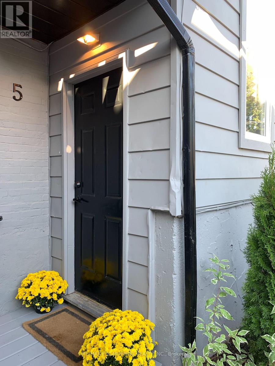 5 - 74 WEST AVENUE N, Hamilton (Beasley) — photo 5