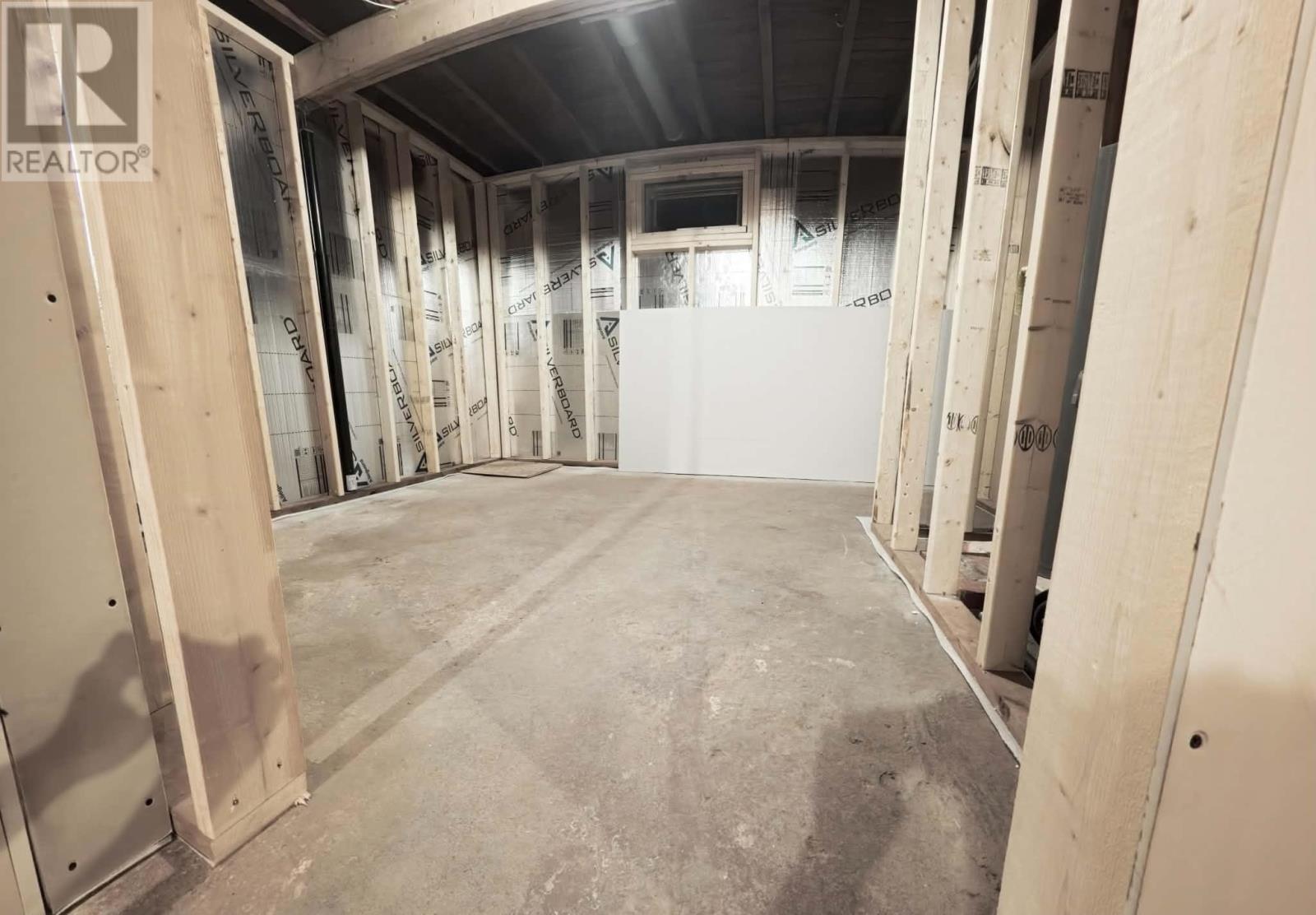 413 Hawthorne Avenue - Image 20