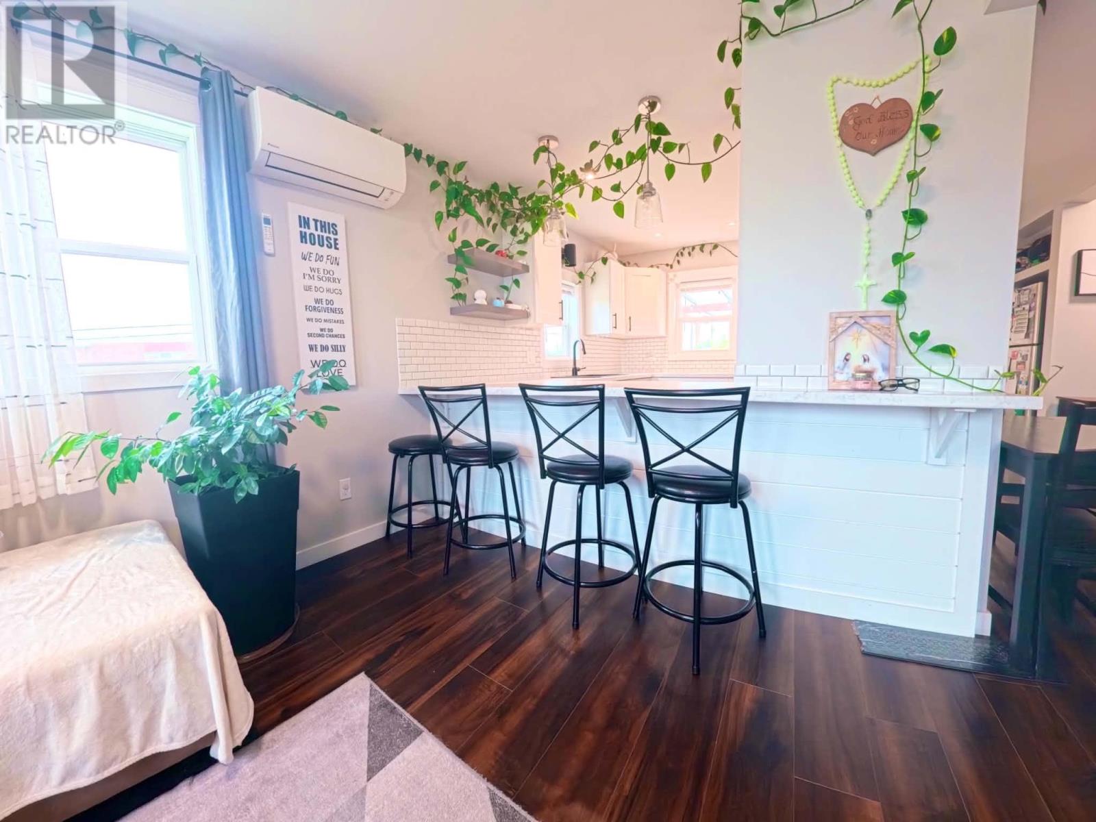 413 Hawthorne Avenue - 5