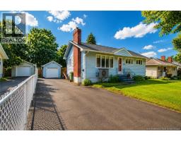 114 Bessborough, photo 2