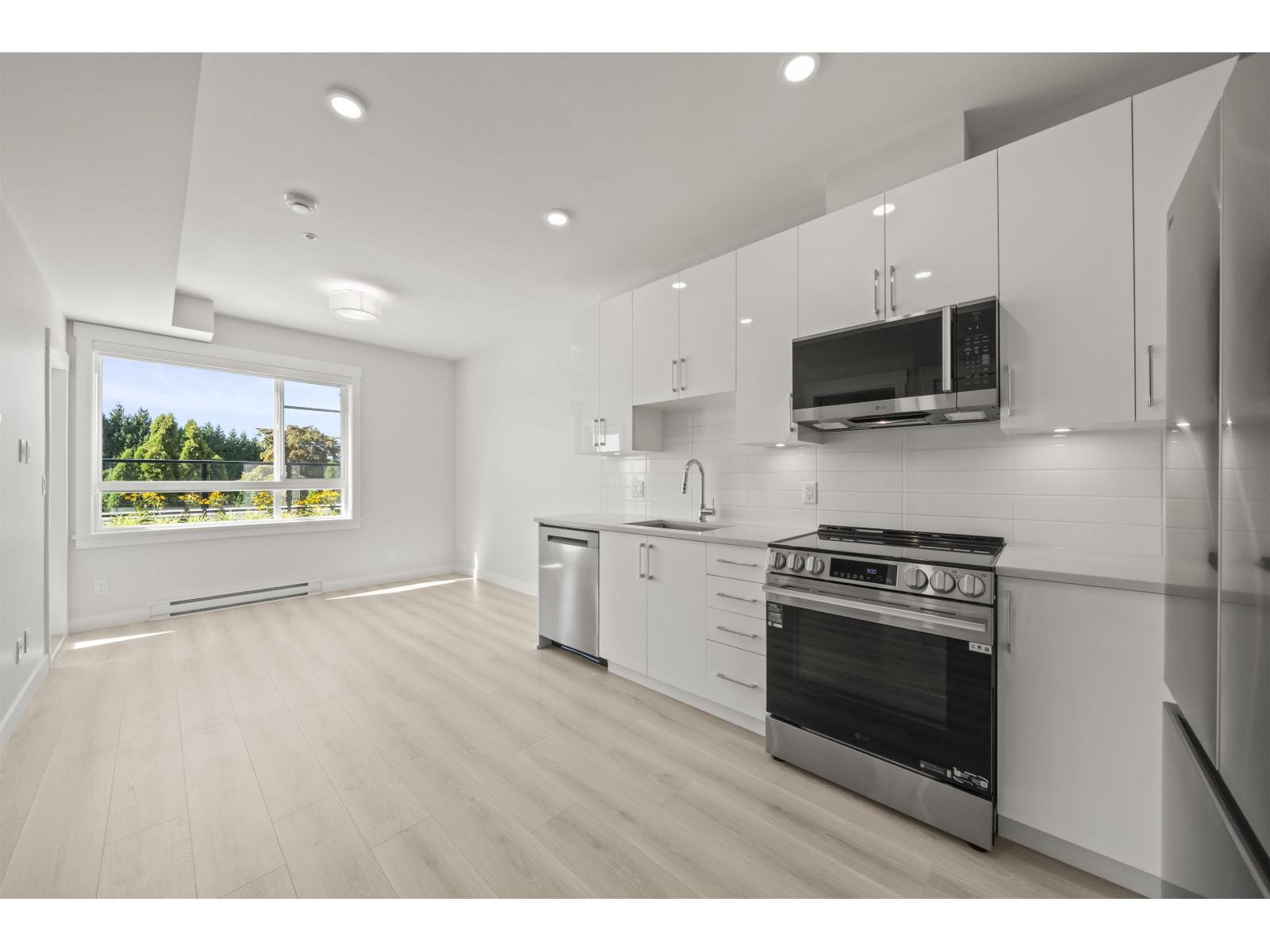 #602 8423 CEDAR Street, Mission, British Columbia, V0V0V0, Mission, British Columbia — photo 2 of 5