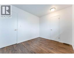 2906 Doverville Crescent Se, Calgary, AB T2B1T0 Photo 20