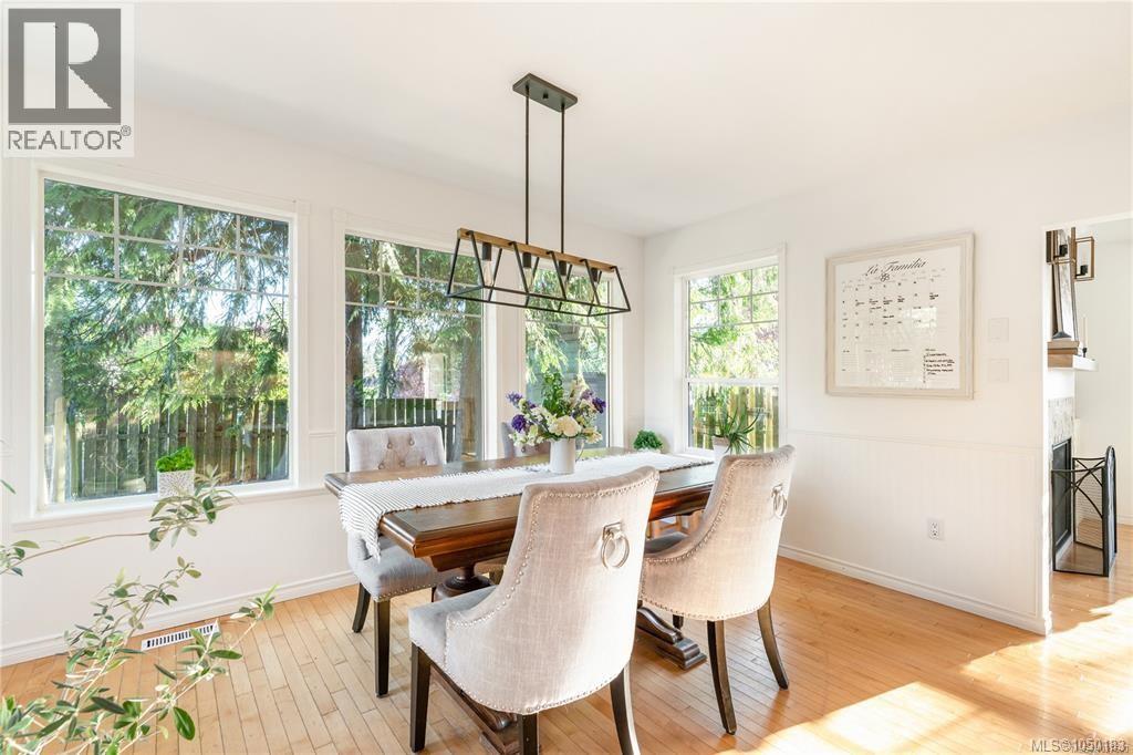 1940 Emma Way - Image 38