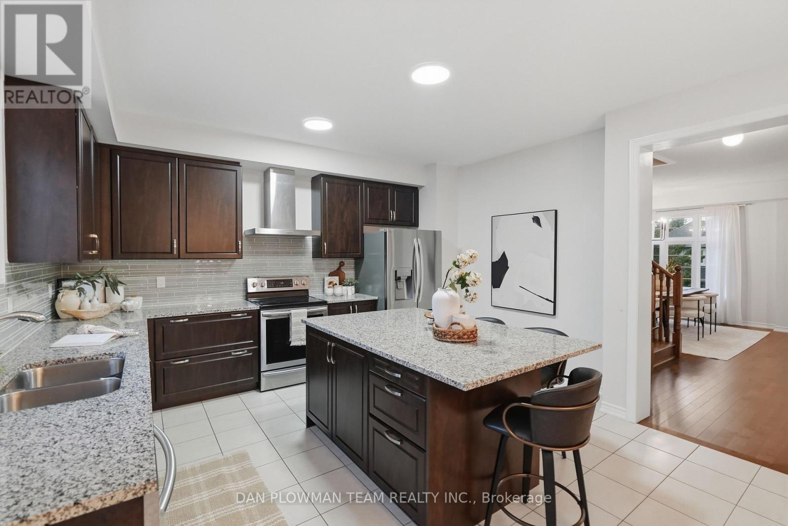 14 CORNERSIDE WAY - Image 20