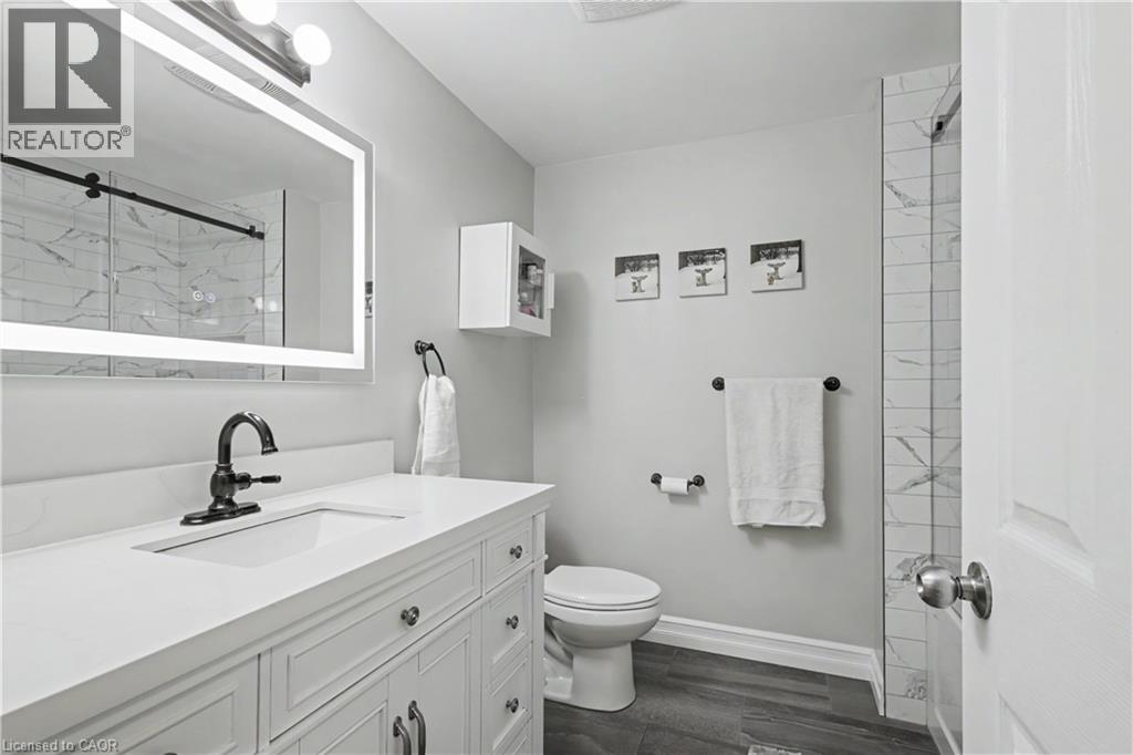 #B 484 REDFOX Road - 14