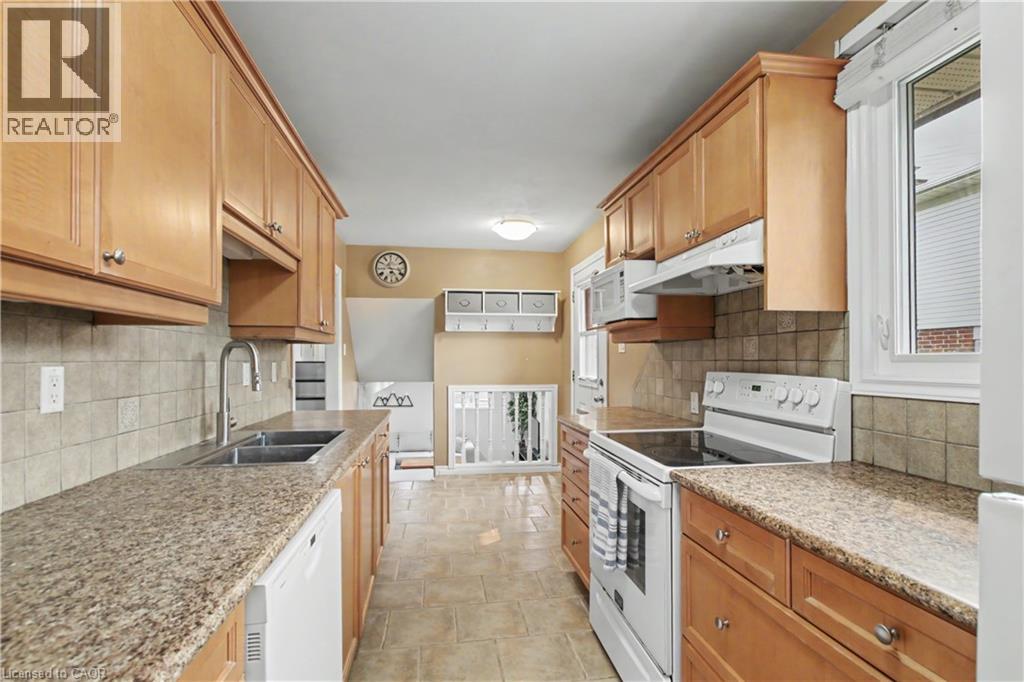 484 REDFOX Road Unit# B — photo 3