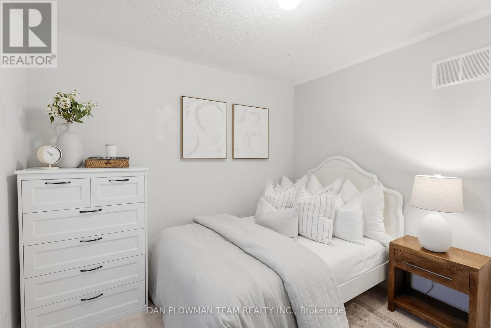 14 CORNERSIDE WAY - Image 34