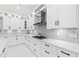 18065 58a Avenue, Surrey, BC V3S1N7 Photo 7