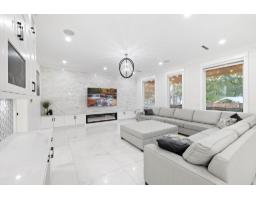 18065 58a Avenue, Surrey, BC V3S1N7 Photo 13