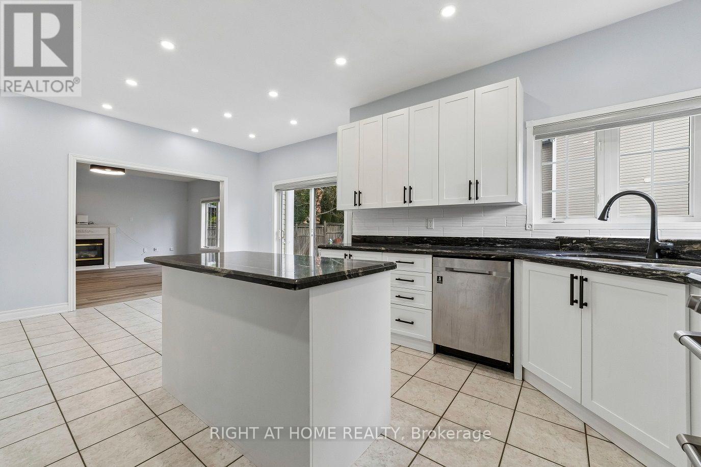 23 CROXALL BOULEVARD - Image 13