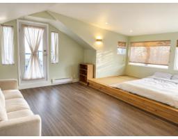14878 Buena Vista Avenue, White Rock, BC V4B1X4 Photo 8