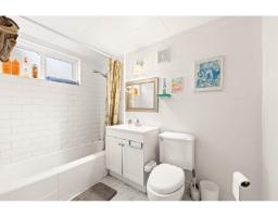 14878 Buena Vista Avenue, White Rock, BC V4B1X4 Photo 9