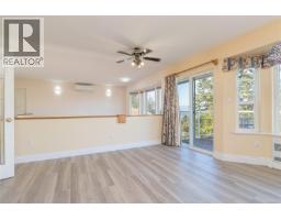 Living room - 6033 Chippewa Rd, Duncan, BC V9L5P5 Photo 11