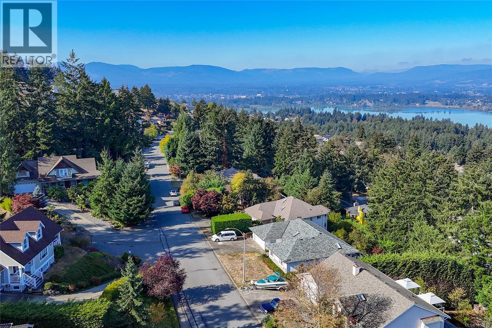 6033 Chippewa Rd, Duncan