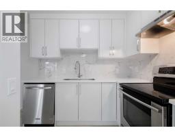 Den - 52 Doverdale Mews Se, Calgary, AB T2B1V9 Photo 9