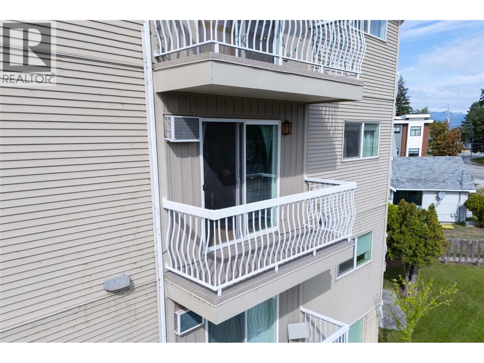 #301 803 Fairview Road - Image 13