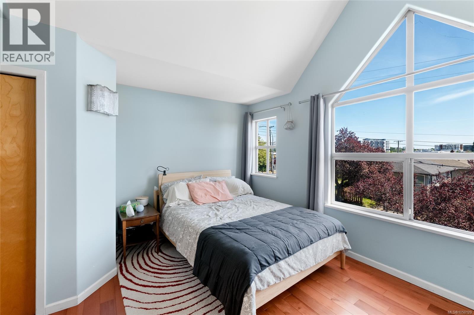  3154 Washington Avenue, Victoria