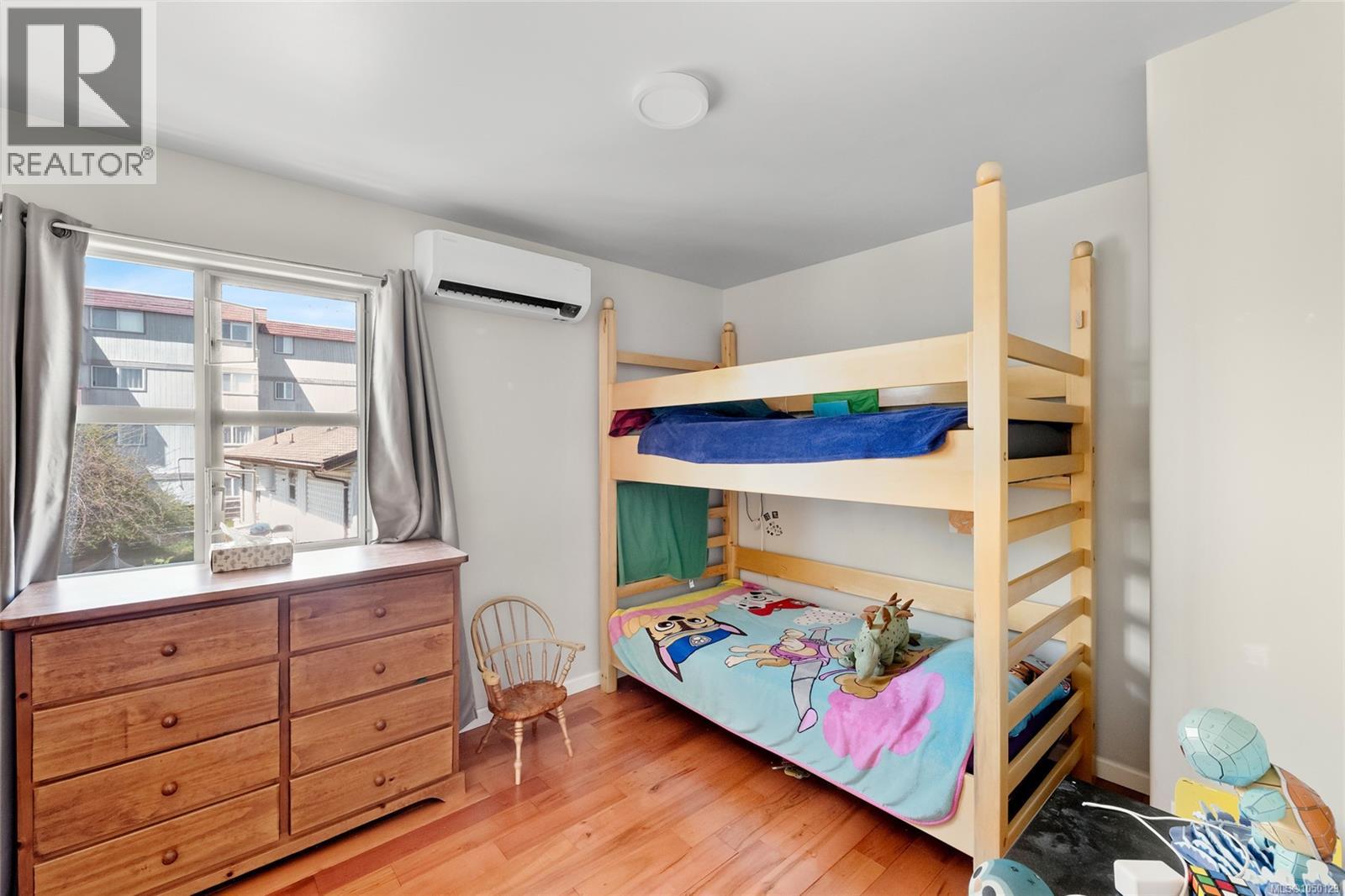  3154 Washington Avenue, Victoria