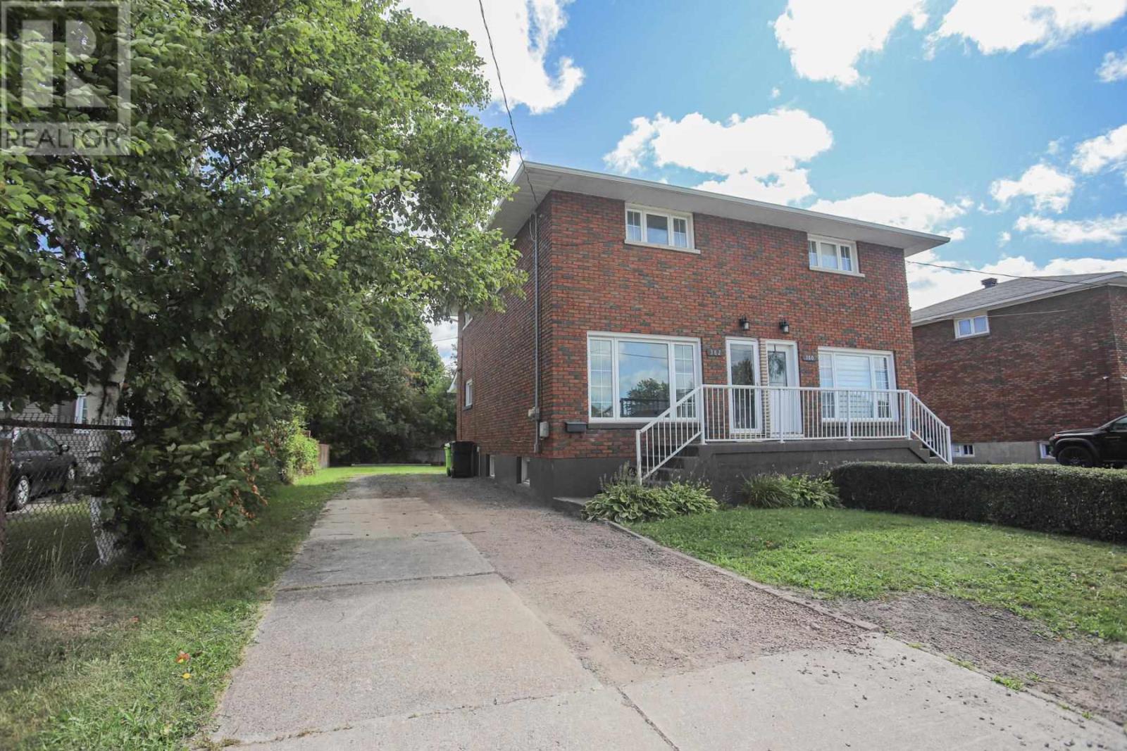 Property for sale at 382 Farwell TER
