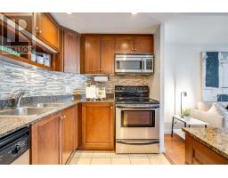 402 - 218 Queens Quay W, Toronto, ON M5J2Y6 Photo 8
